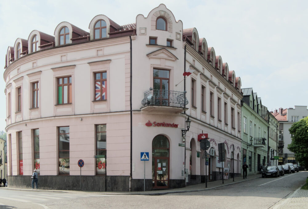 Różowa kamienica w Wieliczce | siedziba kancelarii - radca prawny