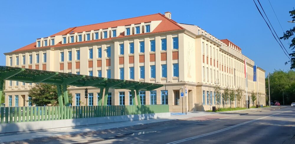 Zwrot potencjalnego wydatku nkup przychodem?